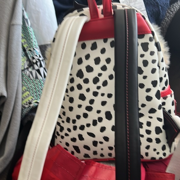 Disney Loungefly Cruella DaVille Mini Backpack - Picture 3 of 6